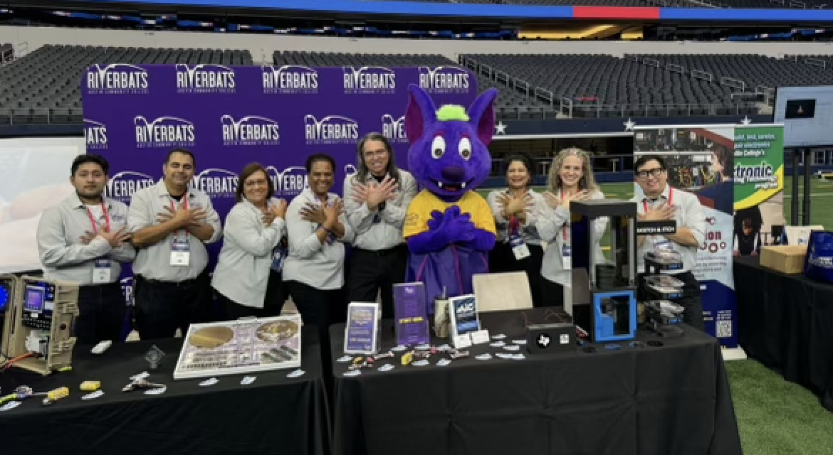 ACC’s Advanced Manufacturing program connects with hundreds of students at YTexas Leadership Summit